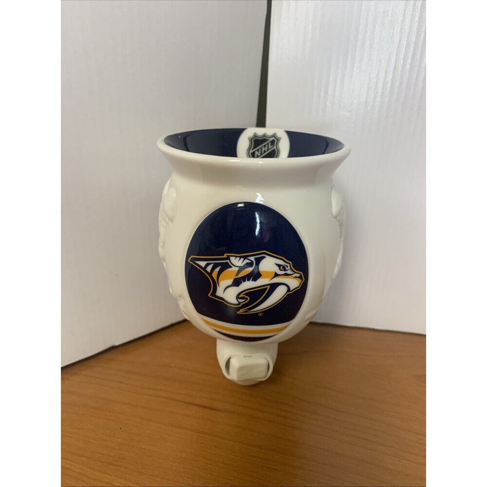 Nashville Predators Scentsy Mini Warmer NHL 5”x4”x4”